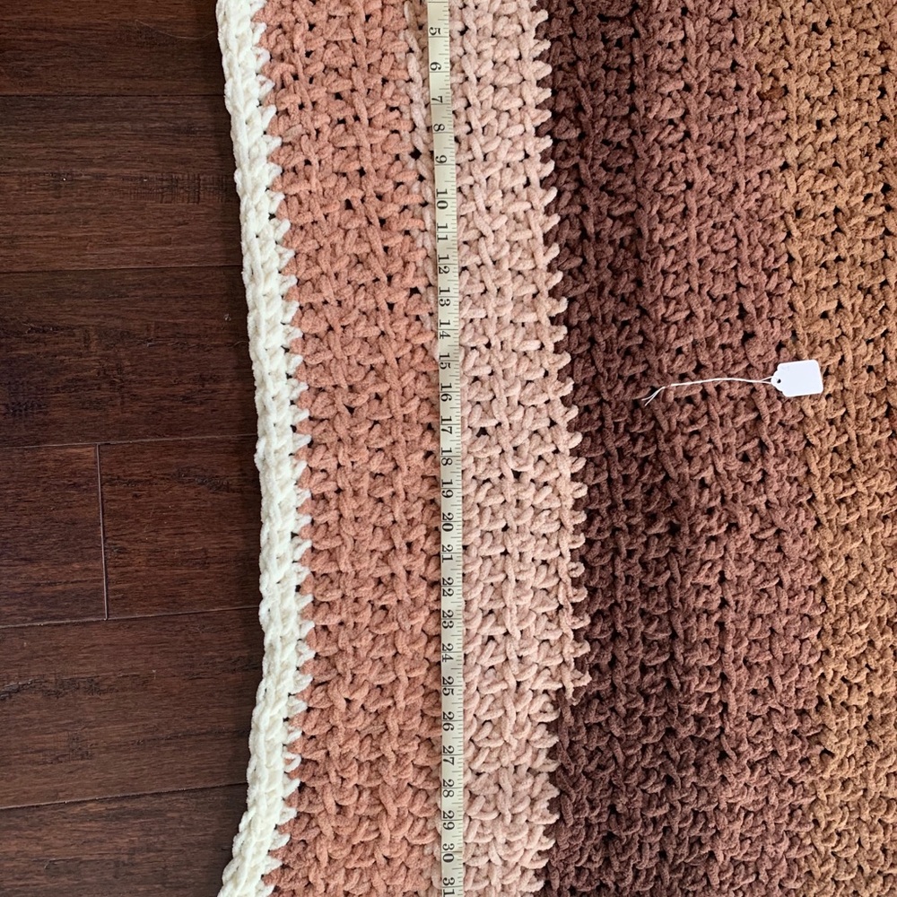Hand Made Rug - Picture 5 of 6